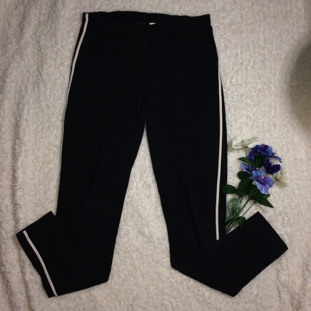 Black leggings